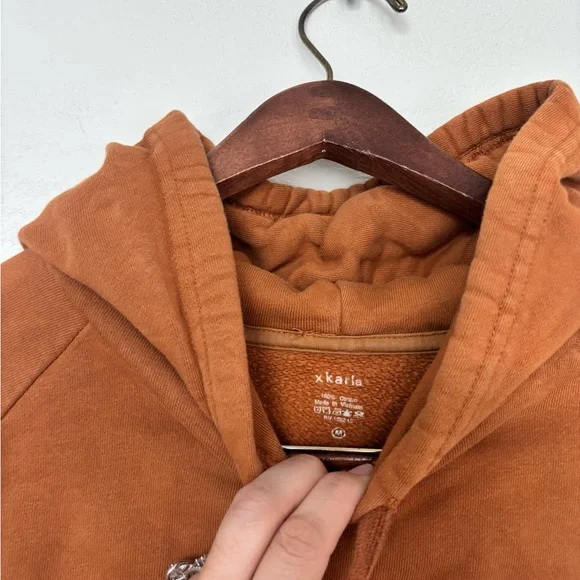 x Karla long-sleeve cropped plush hoodie in bronze Medium - Picture 5 of 5